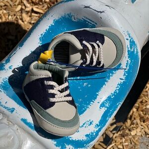 NWOT NB multicolor carters sneaker style